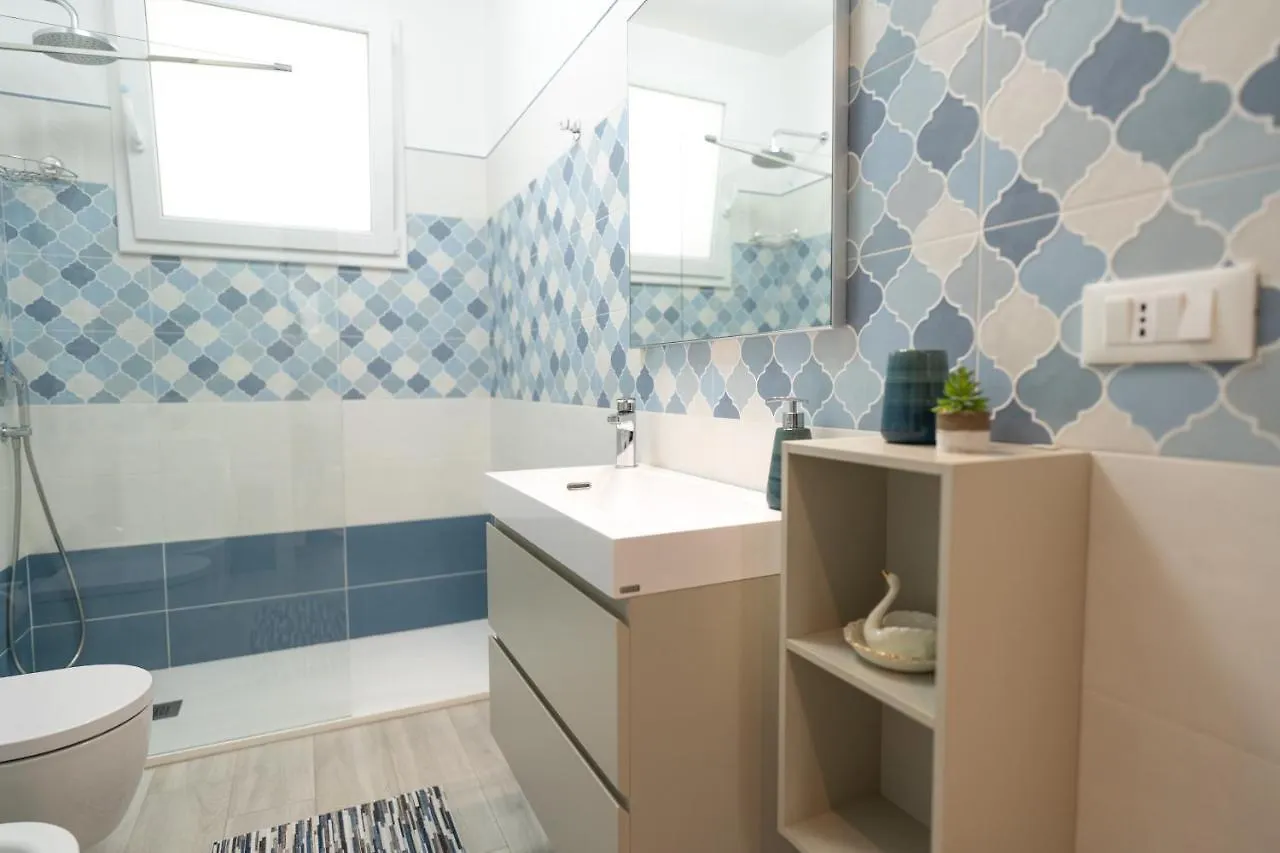 Apartment Ferienwohnung New Loano Elegante ☆☆☆☆☆ A 150 Mt Dal Mare Italien