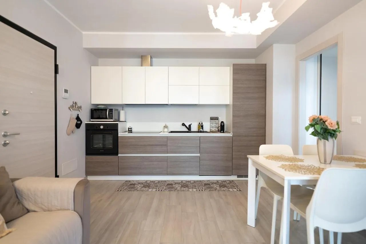 Apartment Ferienwohnung New Loano Elegante ☆☆☆☆☆ A 150 Mt Dal Mare