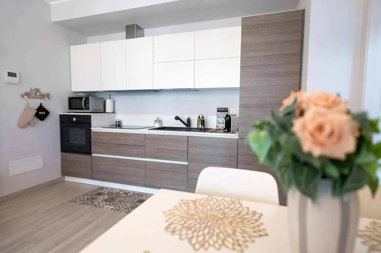 Ferienwohnung New Loano Elegante ☆☆☆☆☆ A 150 Mt Dal Mare 0*,  Italien