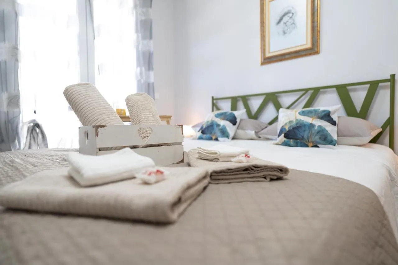 Ferienwohnung New Loano Elegante ☆☆☆☆☆ A 150 Mt Dal Mare Italien